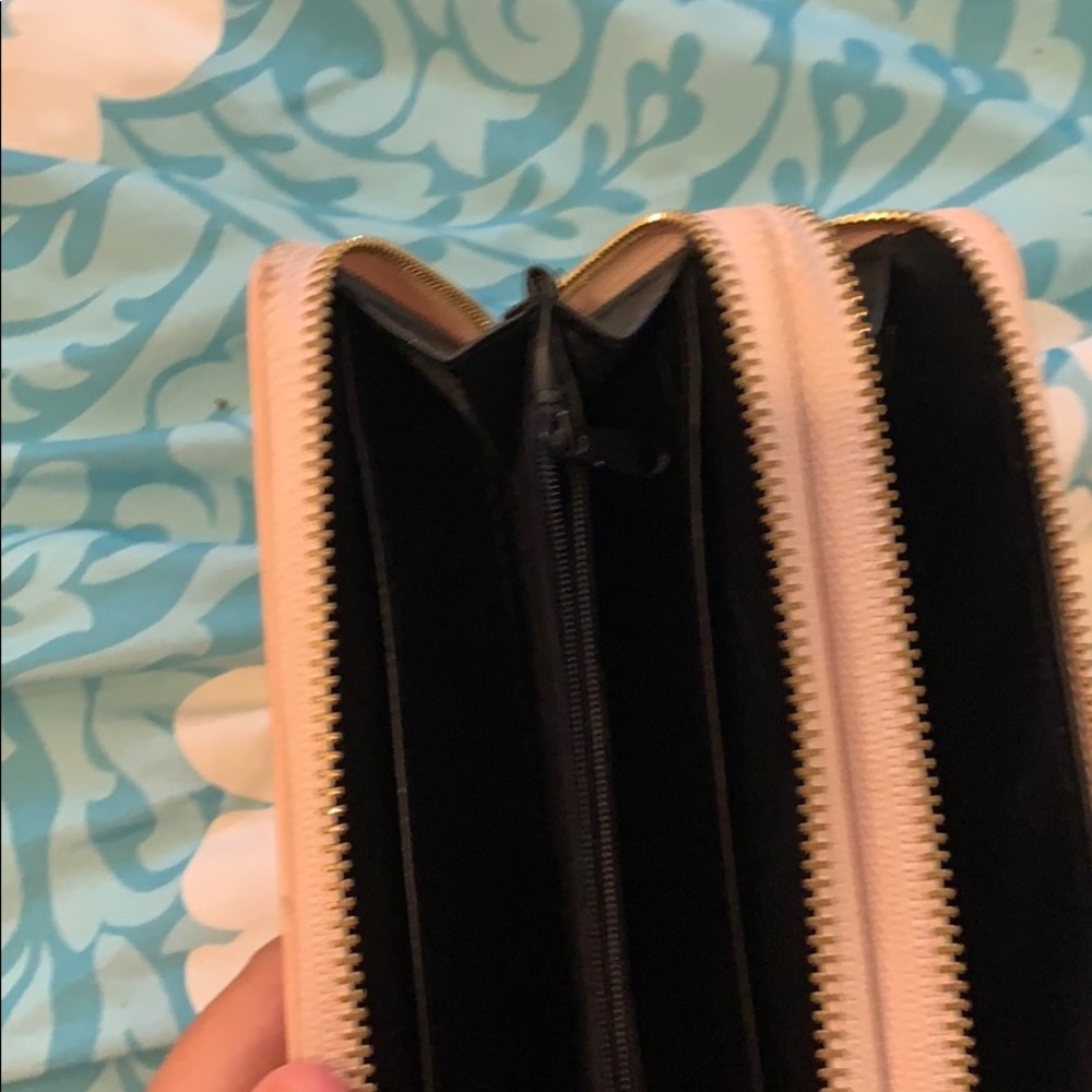 Wallet - Picture 4 of 4
